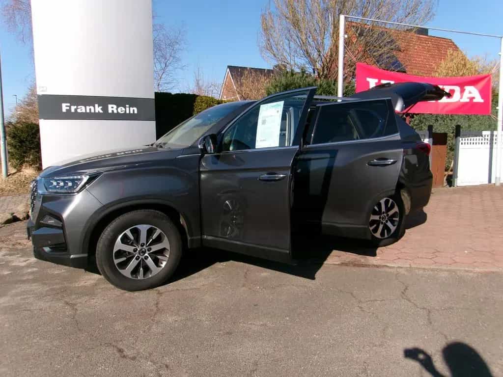 Ssangyong Rexton 2.2 Diesel e-XDi 220 Quartz 4WD AT *AHK* 04/2023-photo-1