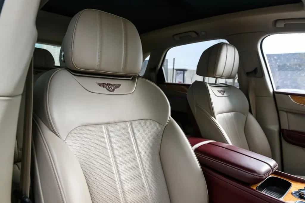 Bentley Bentayga V8 Centenary Specification 05/2019-photo-11