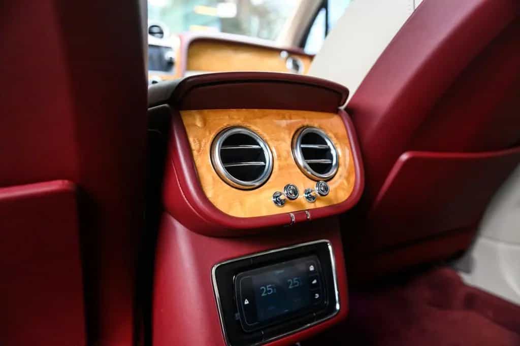 Bentley Bentayga V8 Centenary Specification 05/2019-photo-13