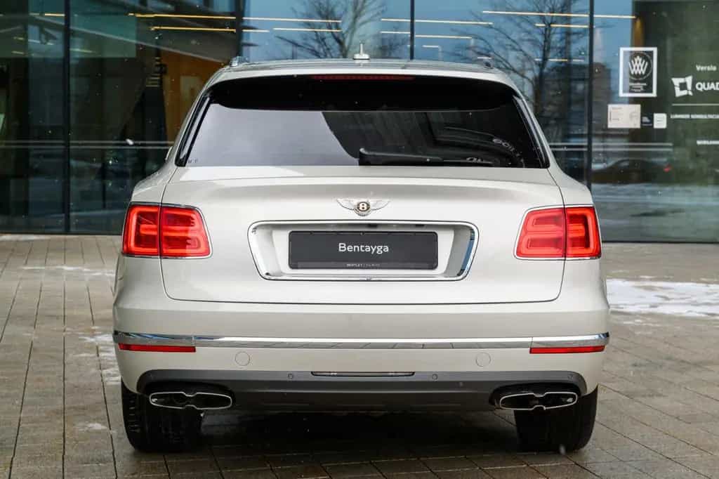 Bentley Bentayga V8 Centenary Specification 05/2019-photo-4