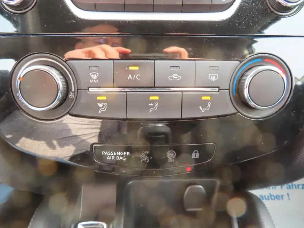 Nissan Qashqai AUTOMATIK KLIMA SHZG LMF ALLWETTER 03/2019-photo-14