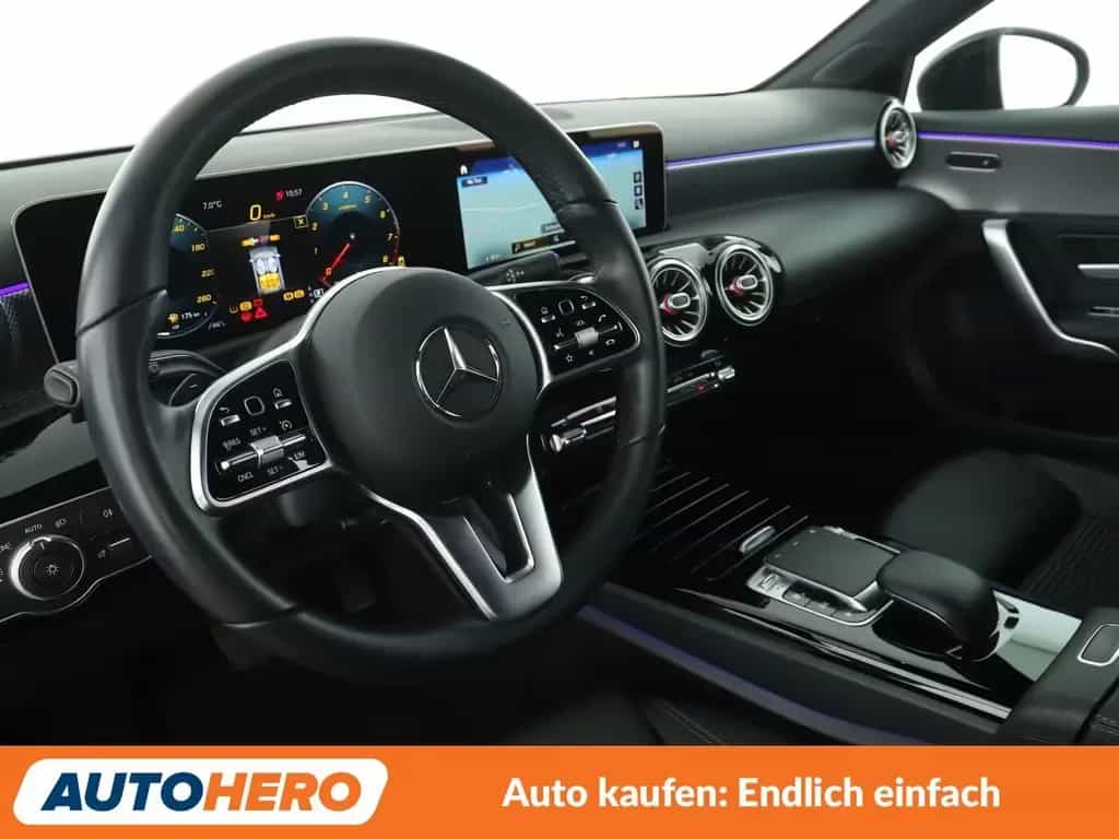 Mercedes-Benz A-Class 220 Edition 19 Aut.*NAV*LED*TEMP*PDC*SHZ*ALU* 09/2019-photo-10