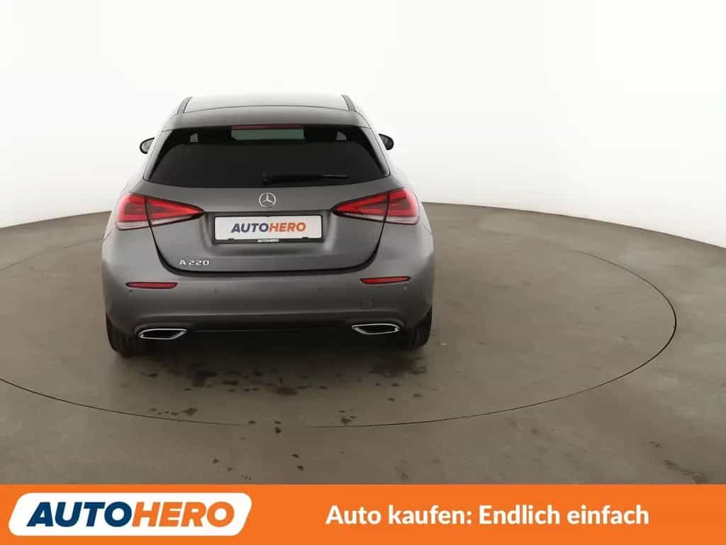 Mercedes-Benz A-Class 220 Edition 19 Aut.*NAV*LED*TEMP*PDC*SHZ*ALU* 09/2019-photo-4