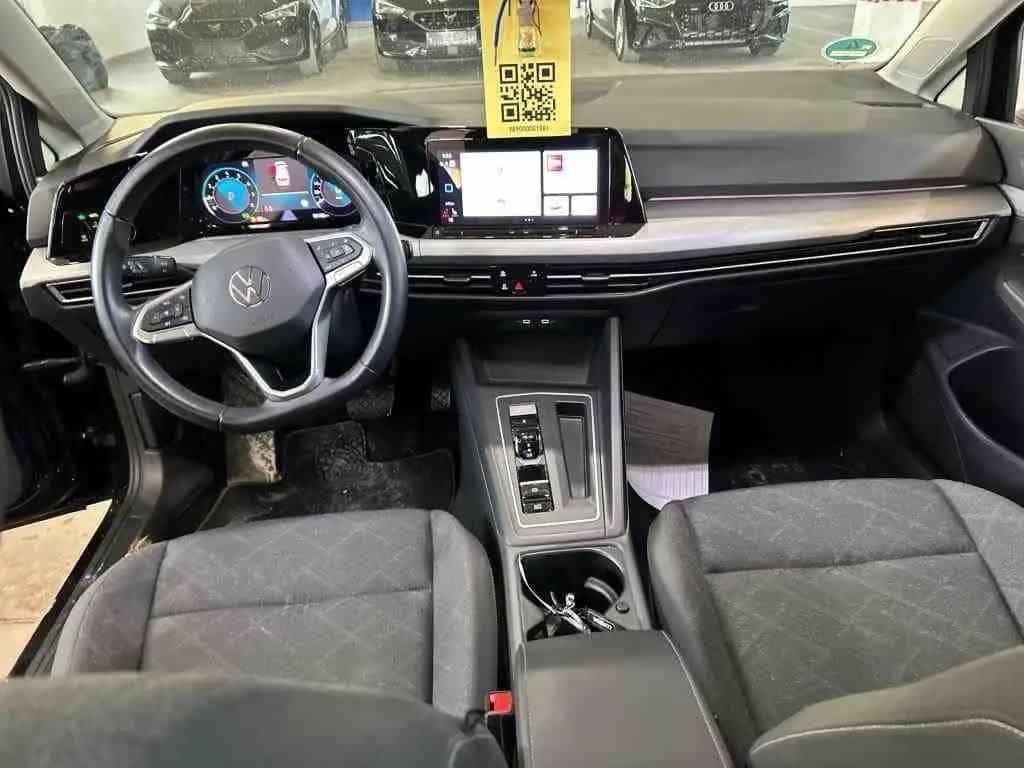 Volkswagen Golf VIII Variant Life eTSI ACC/AppCon/Kamera 11/2023-photo-4