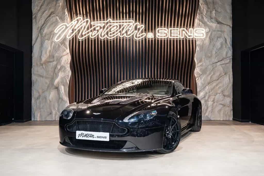 Aston Martin V12 Vantage 6.0 S 573ch 06/2015-photo-0