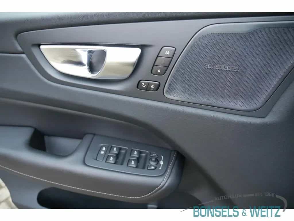 Volvo XC60 Ultimate Dark B4 DIESEL AWD AUTOMATIK ULTIM 01/2023-photo-15
