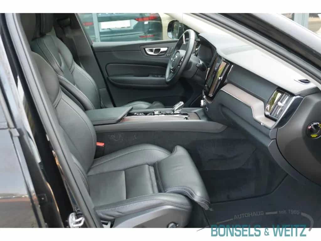 Volvo XC60 Ultimate Dark B4 DIESEL AWD AUTOMATIK ULTIM 01/2023-photo-3