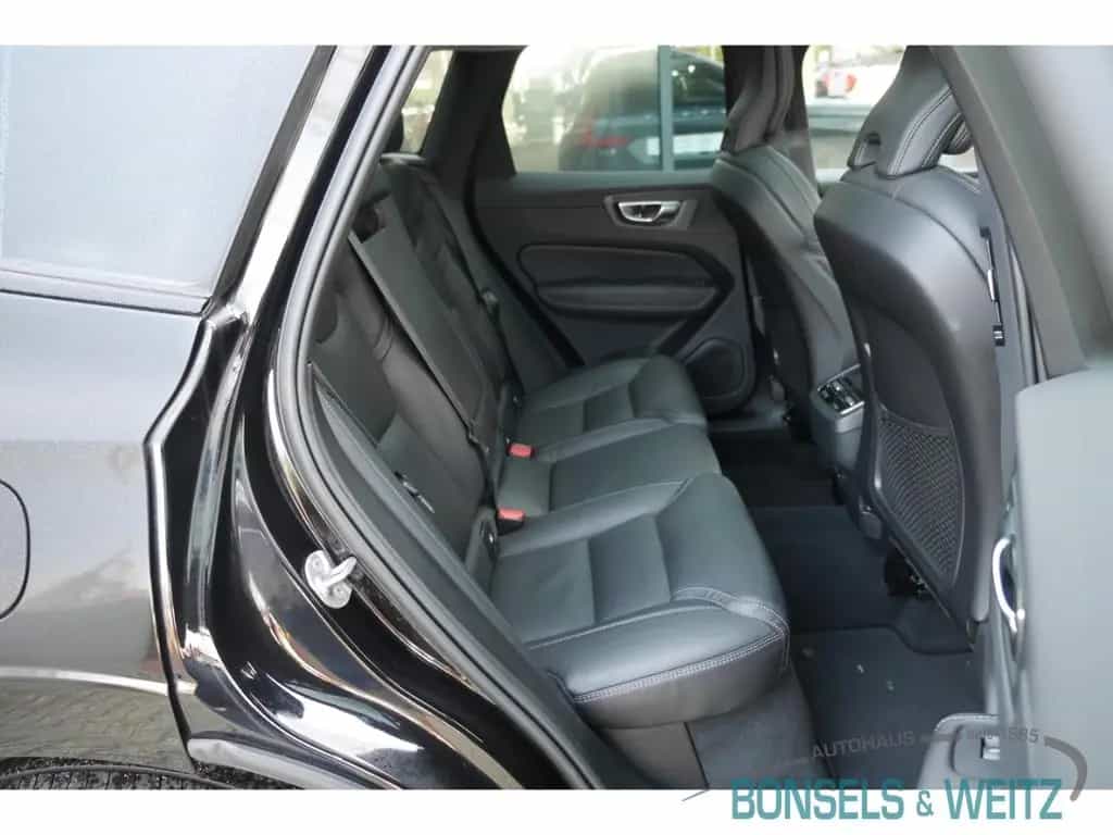 Volvo XC60 Ultimate Dark B4 DIESEL AWD AUTOMATIK ULTIM 01/2023-photo-4
