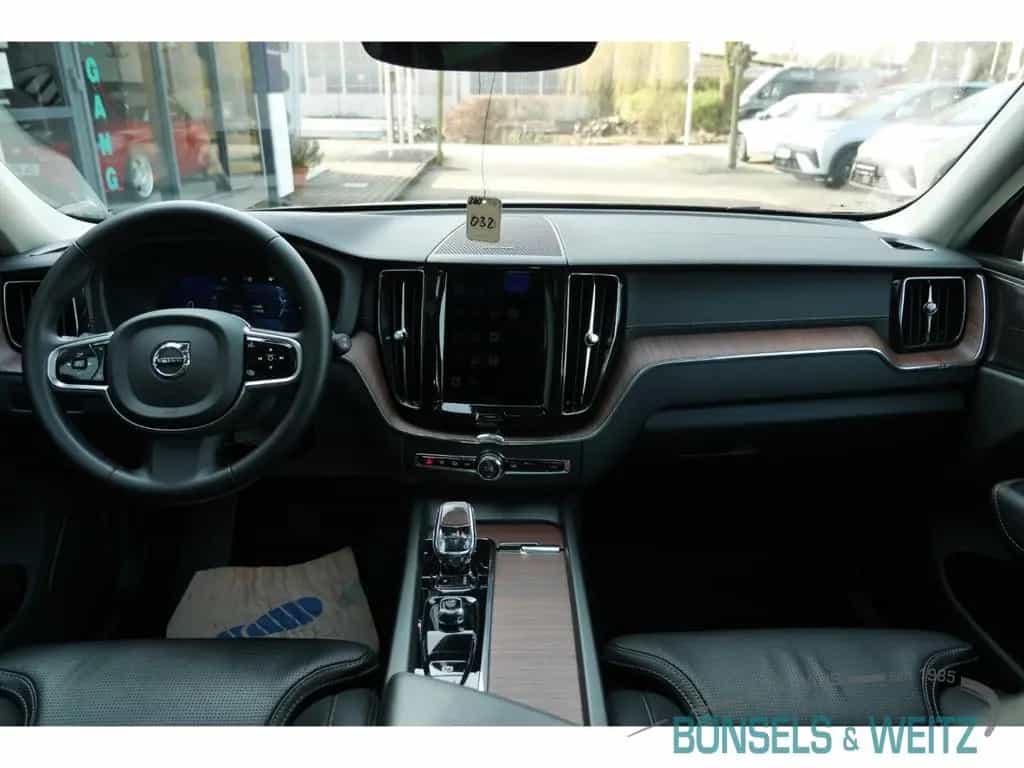 Volvo XC60 Ultimate Dark B4 DIESEL AWD AUTOMATIK ULTIM 01/2023-photo-5