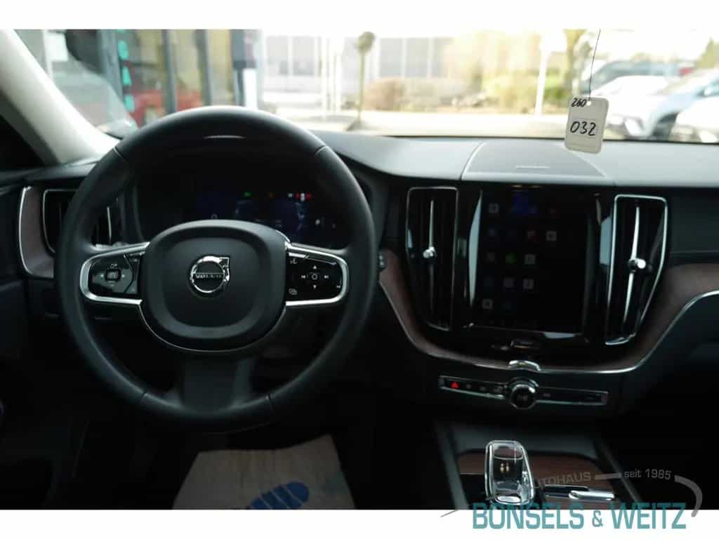 Volvo XC60 Ultimate Dark B4 DIESEL AWD AUTOMATIK ULTIM 01/2023-photo-6