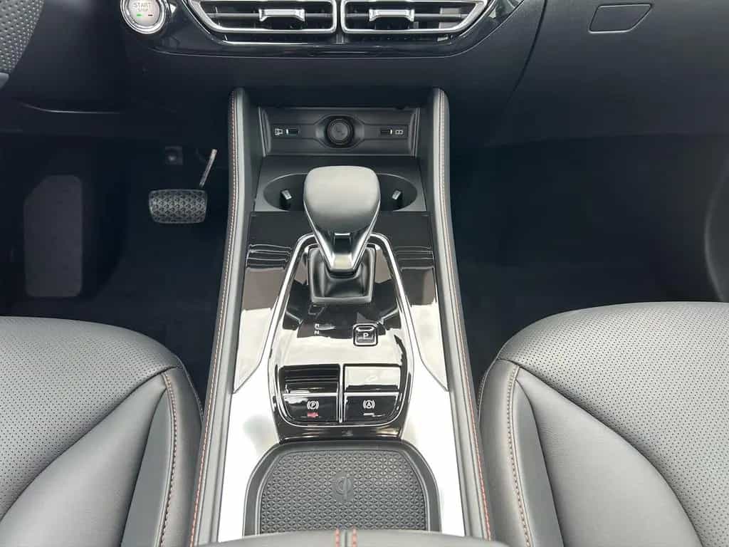 MG HS Luxury 1.5T-GDI Auto Sports Utility Vehicle. 08/2025-photo-13