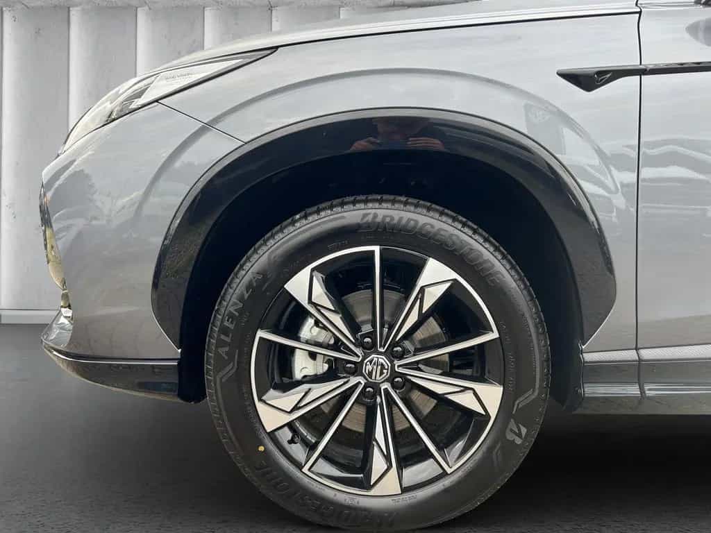 MG HS Luxury 1.5T-GDI Auto Sports Utility Vehicle. 08/2025-photo-8