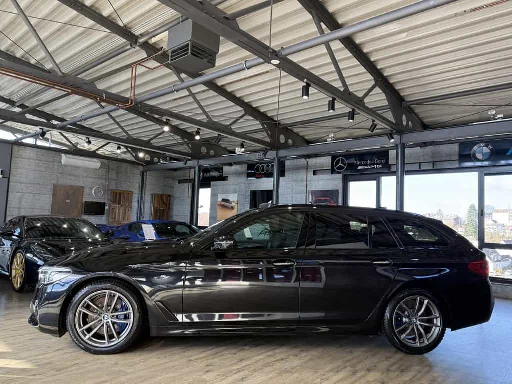 BMW 5 Series 530 i Touring M Sport*PANO*HEADUP*LED*NAVI*ACC 12/2017-photo-1