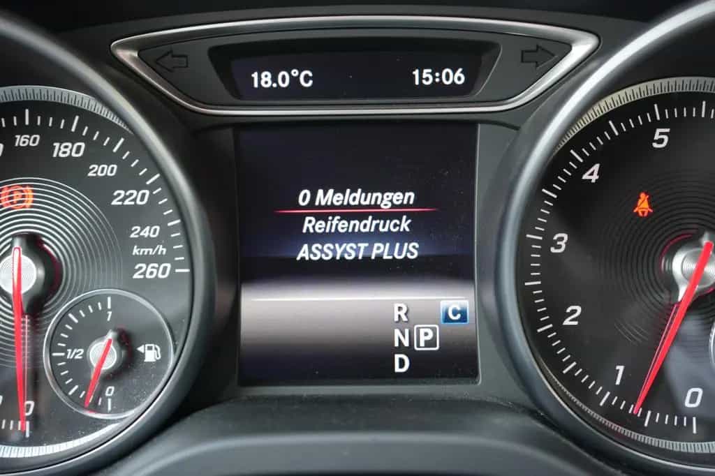 Mercedes-Benz CLA 220 Shooting Brake CLA 220 4Matic SB AMG-LINE|EXKLUSIVE-PAKET|NIGHT 02/2018-photo-31