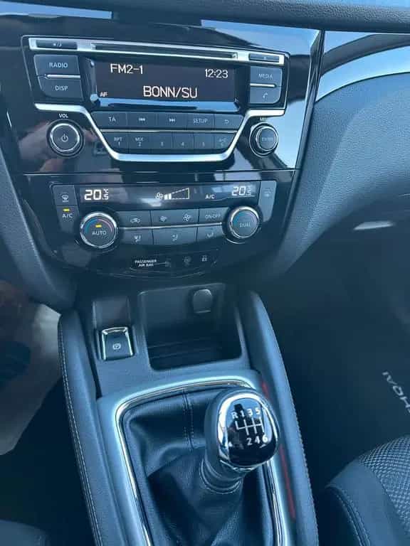 Nissan Qashqai Acenta/Klima/Sitzheizung 04/2017-photo-9