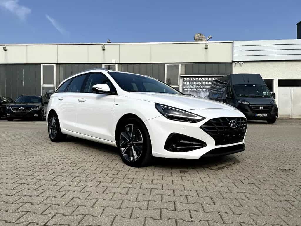 Hyundai i30 cw 1.5 T-GDI Trend *LED Navi Sitzh. Kamera* 11/2022-photo-4