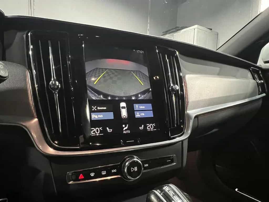 Volvo V90 Kombi R- Design 5*JAHRE GARANTIE|LEDER|NAVI 06/2019-photo-21