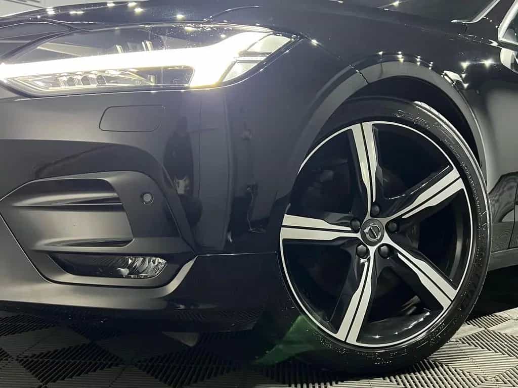 Volvo V90 Kombi R- Design 5*JAHRE GARANTIE|LEDER|NAVI 06/2019-photo-29