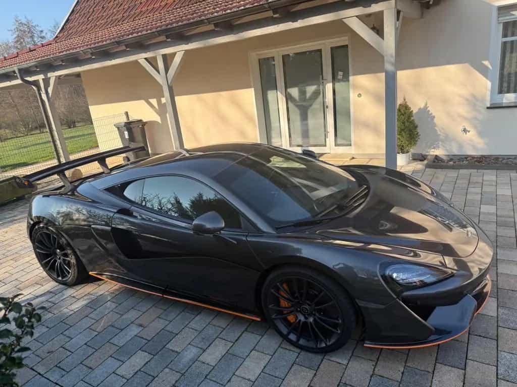 McLaren 570S 3.8 V8 Coupé -620r Flügel Service & Tüv Neu 09/2016-photo-0