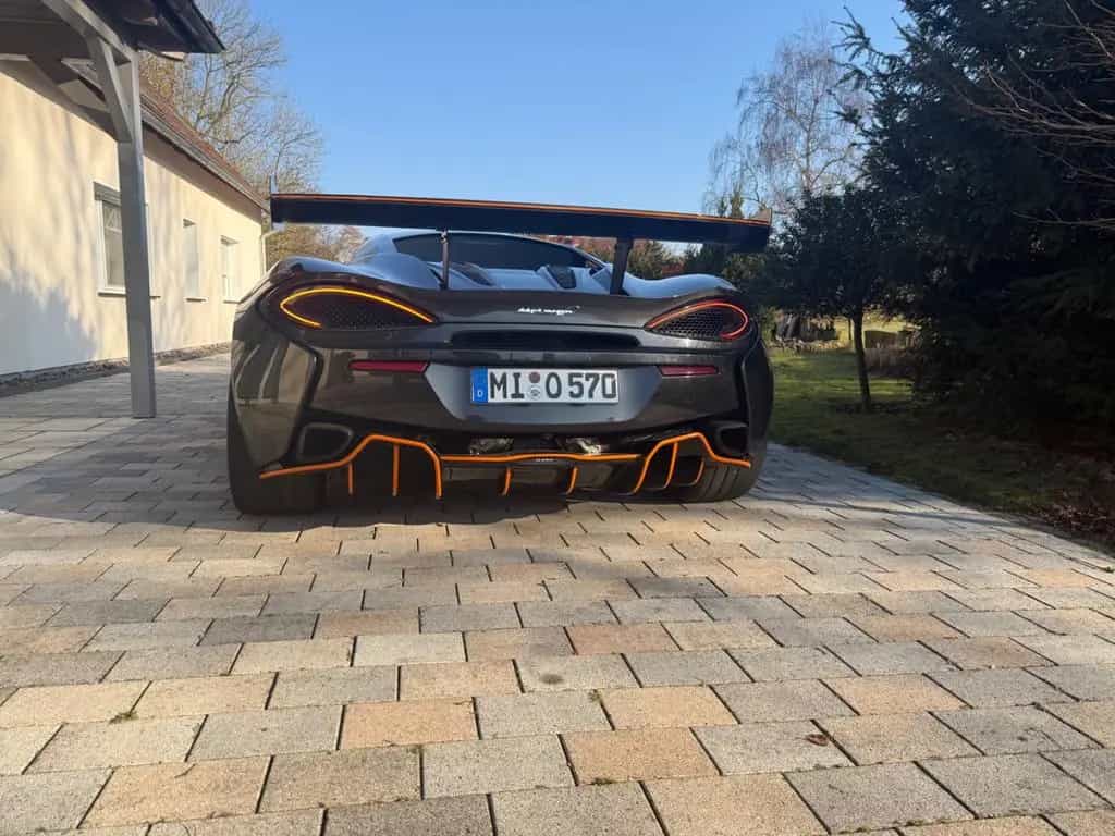 McLaren 570S 3.8 V8 Coupé -620r Flügel Service & Tüv Neu 09/2016-photo-13