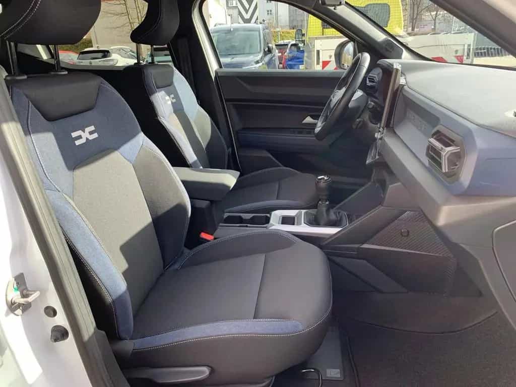 Dacia Duster JOURNEY TCe 130 KAMERA+PDC+KLIMA+LED+DAB+ 07/2024-photo-24