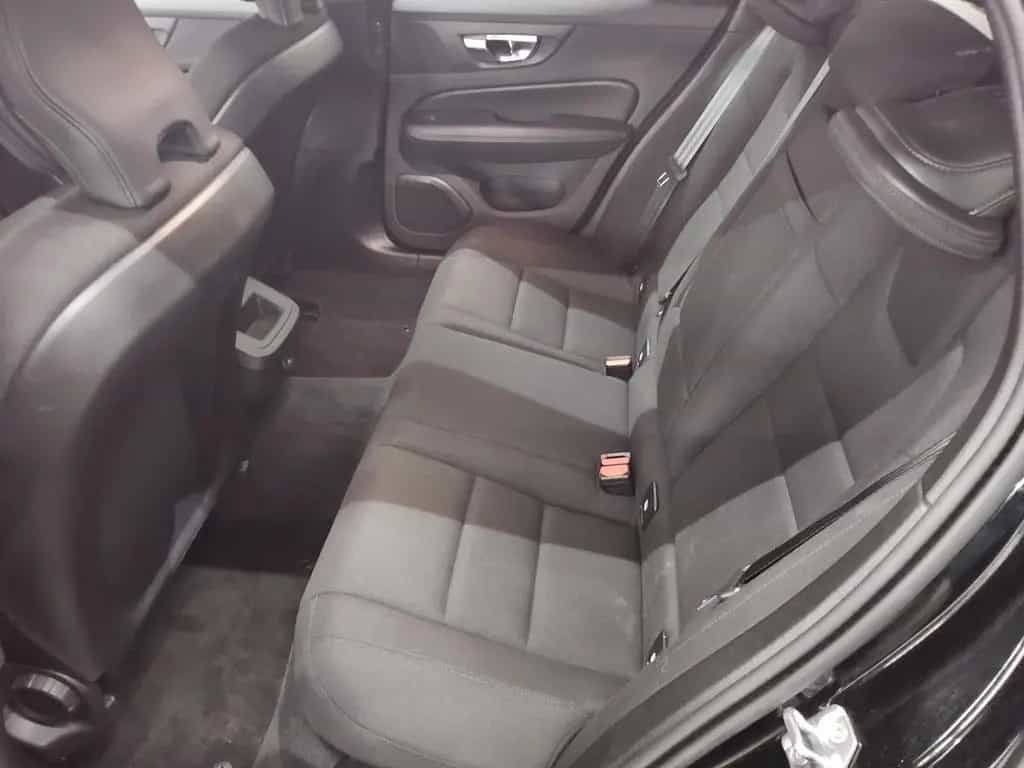 Volvo V60 B3 Momentum Navi LED RFK ACC 11/2021-photo-12