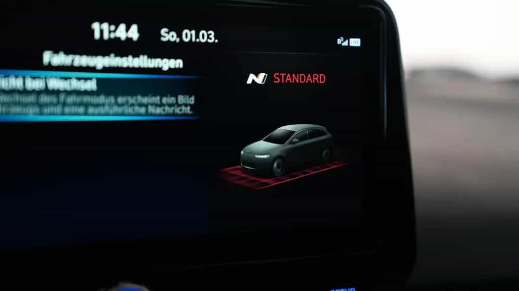 Hyundai i30 N PERFOMANCE DTC*2.HD*SCHALE*NAVI*R.KAM*LED* 11/2022-photo-24
