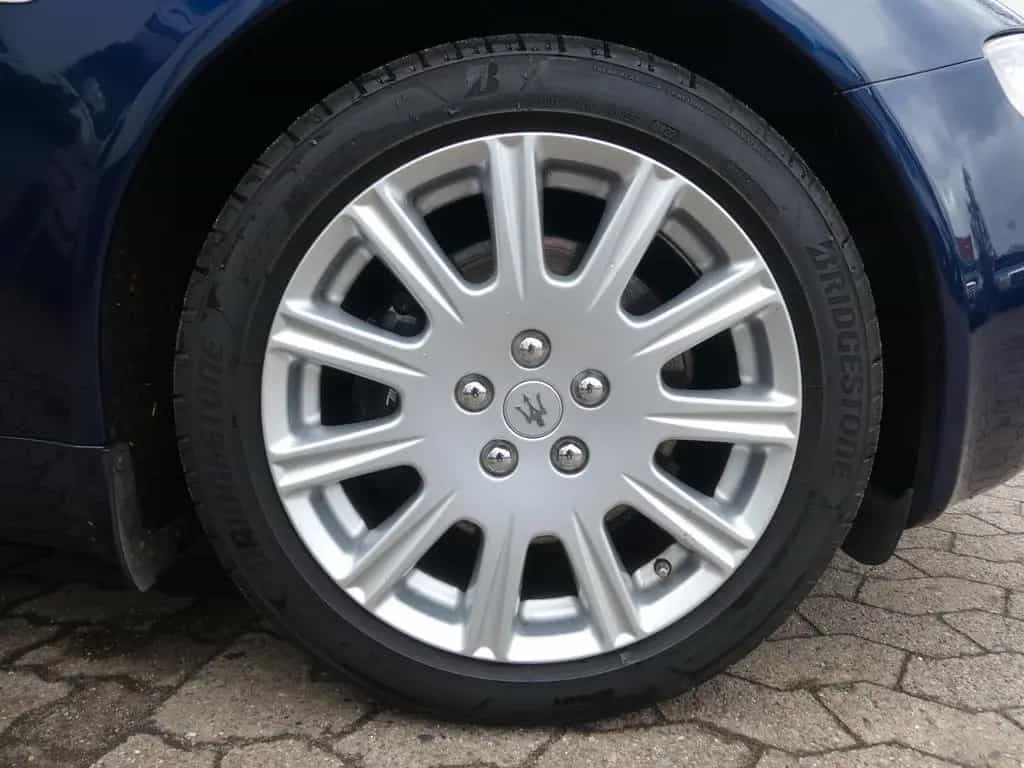 Maserati Quattroporte 4.2 V8 Executive GT Automatic 09/2008-photo-12