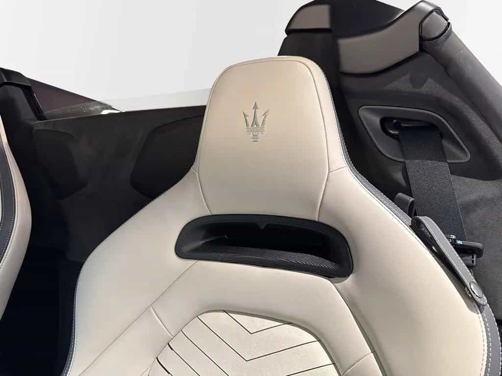 Maserati MC20 MCPura Cielo MY26 null-photo-8