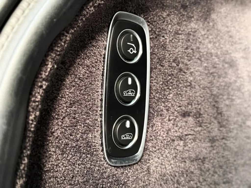 Aston Martin DBX 4.0 V8 DBX707 + 2.Hand + Top Geplfegt 03/2023-photo-13