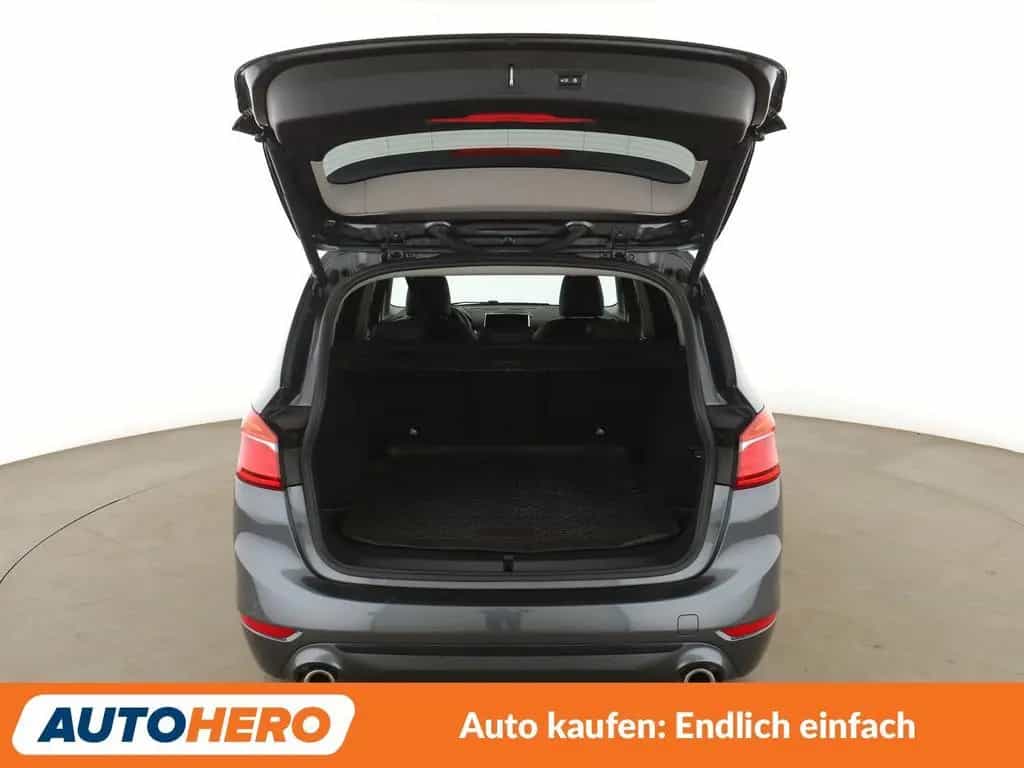 BMW 2 Series 220i Gran Tourer Sport Line Aut.*NAVI*LED*TEMPO* 12/2019-photo-16