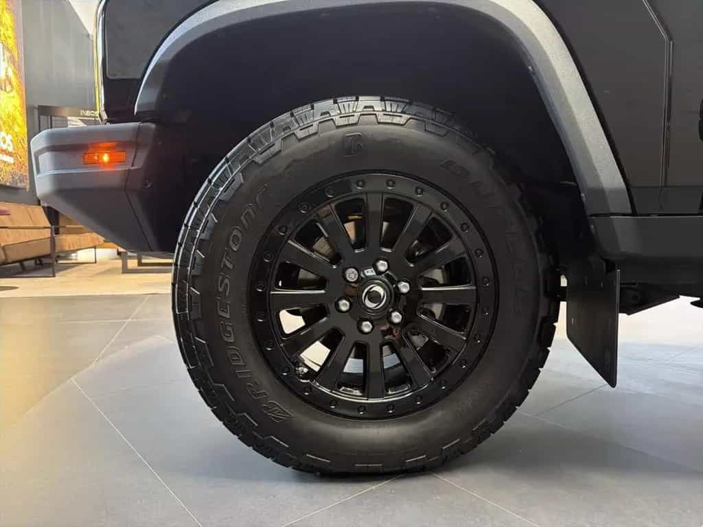 INEOS Grenadier SW ''Black Edition'' *Sondermodell* Le null-photo-6