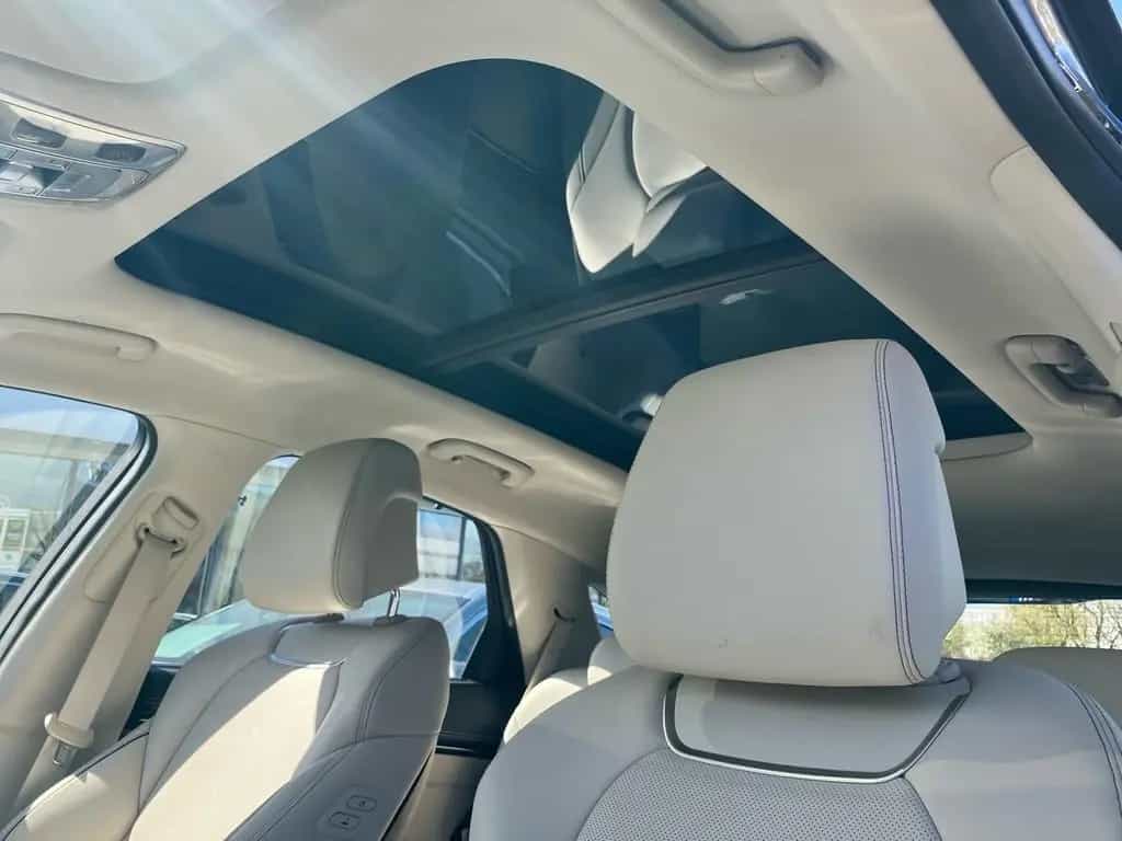 Genesis GV70 2,2L Luxury AWD vom Genesis Vertragspartner 11/2024-photo-8