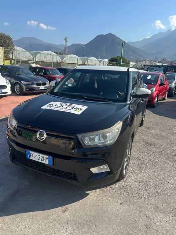 Ssangyong Tivoli 1.6d 2WD Be 02/2017-photo-1