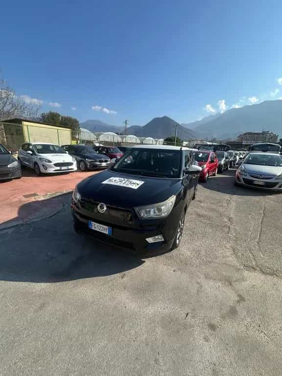 Ssangyong Tivoli 1.6d 2WD Be 02/2017-photo-2