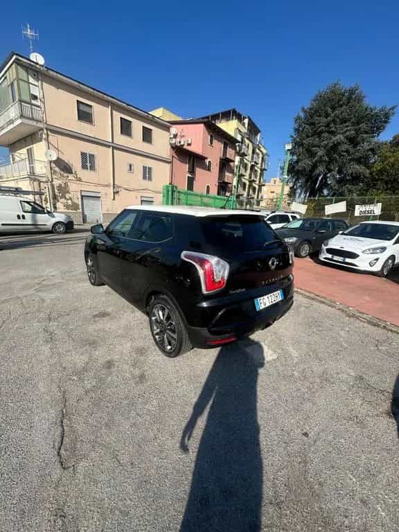 Ssangyong Tivoli 1.6d 2WD Be 02/2017-photo-4