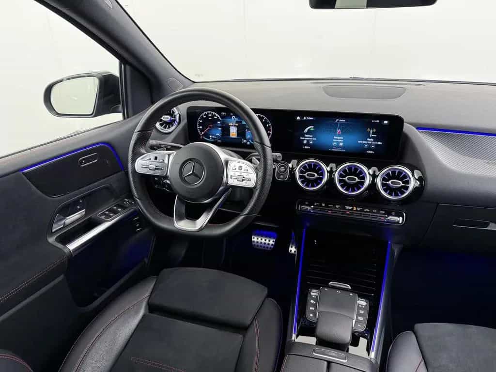 Mercedes-Benz B 180 AMG Business Solution | Achteruitrij kamer 10/2020-photo-26
