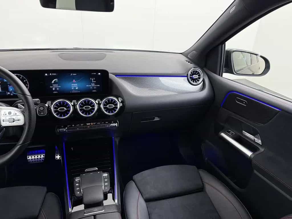 Mercedes-Benz B 180 AMG Business Solution | Achteruitrij kamer 10/2020-photo-27