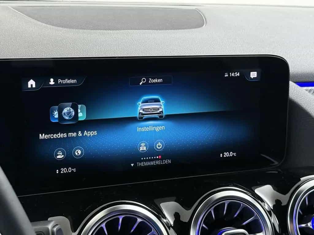 Mercedes-Benz B 180 AMG Business Solution | Achteruitrij kamer 10/2020-photo-37