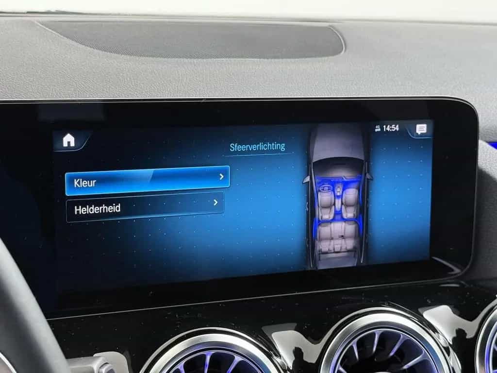 Mercedes-Benz B 180 AMG Business Solution | Achteruitrij kamer 10/2020-photo-43