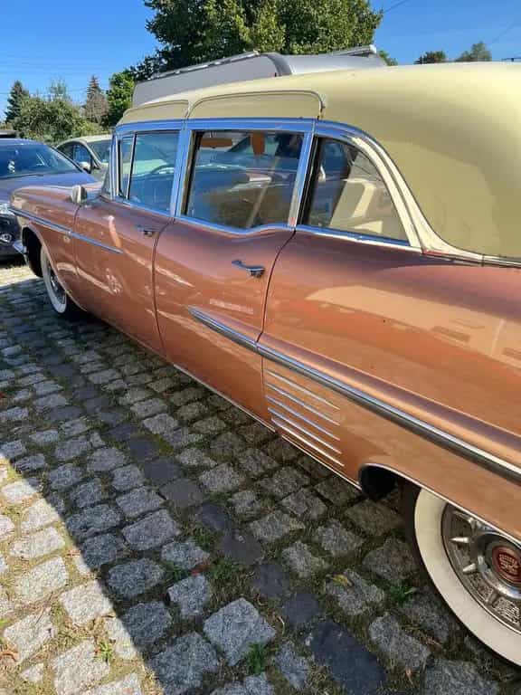 Cadillac Fleetwood Series 75 06/1958-photo-14