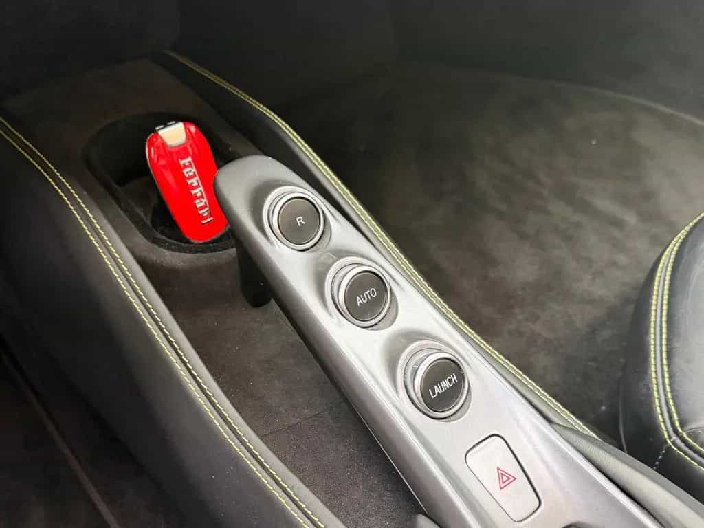 Ferrari F8 Spider /LIFT/KAMERA/CARBON-LED-LENK./MEMORY 05/2021-photo-18