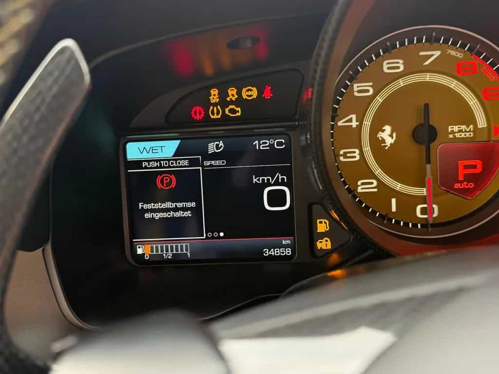 Ferrari F8 Spider /LIFT/KAMERA/CARBON-LED-LENK./MEMORY 05/2021-photo-25