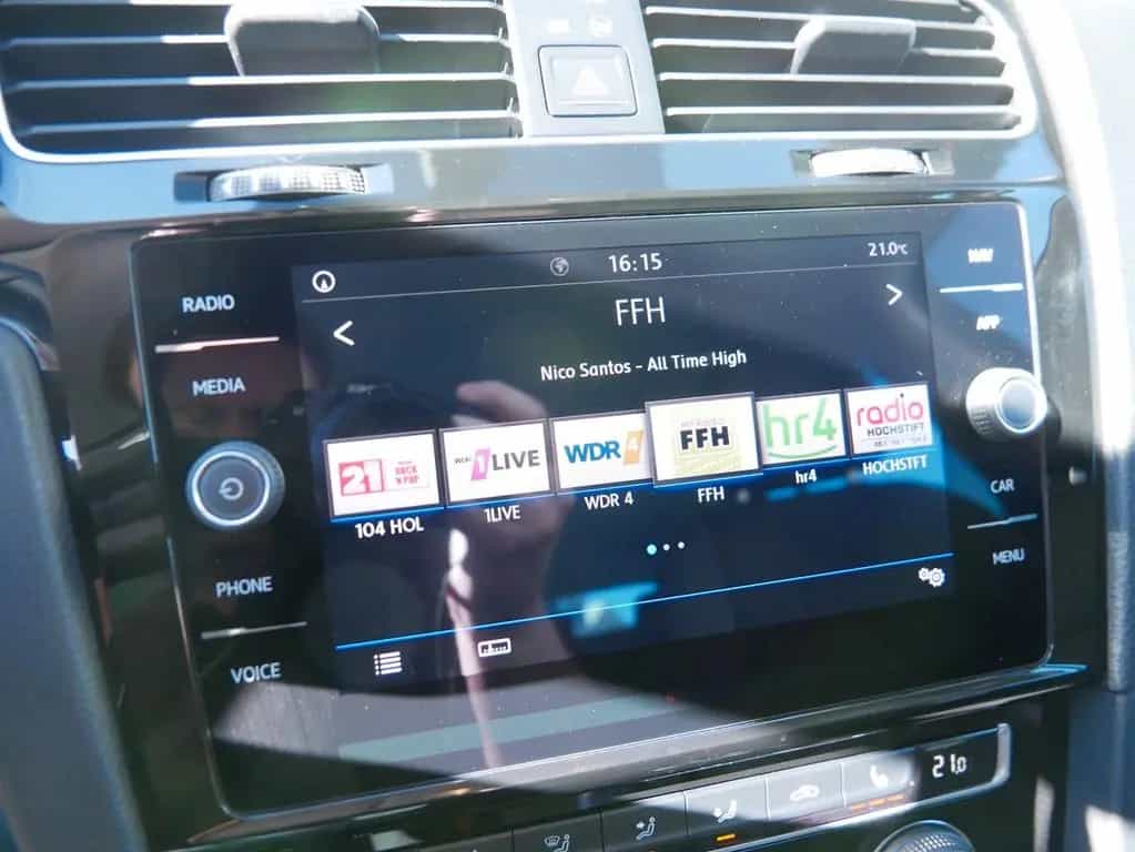 Volkswagen Golf -VII Variant 1.5 Join AHK SHZ NAVI PDC 05/2018-photo-13