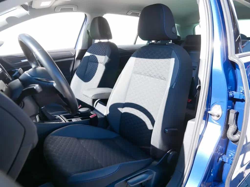 Volkswagen Golf -VII Variant 1.5 Join AHK SHZ NAVI PDC 05/2018-photo-6