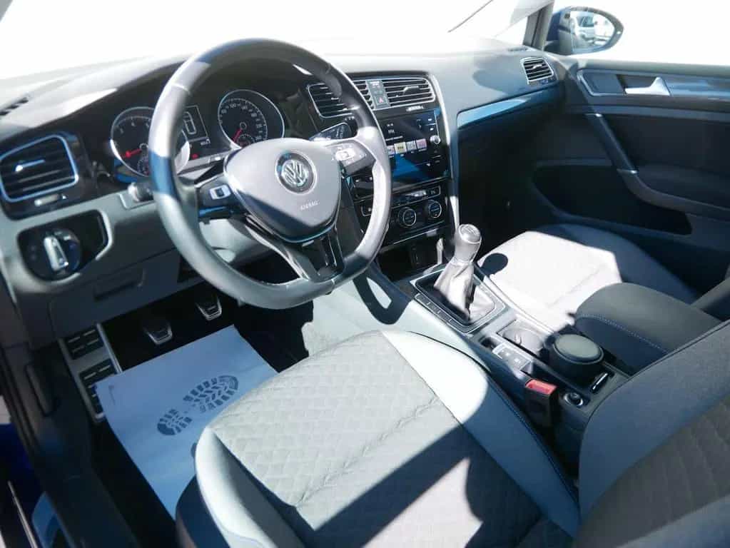 Volkswagen Golf -VII Variant 1.5 Join AHK SHZ NAVI PDC 05/2018-photo-8