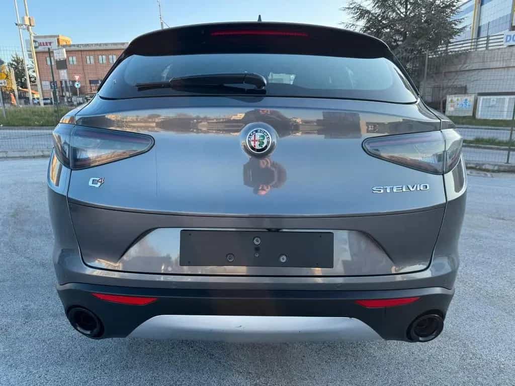 Alfa Romeo Stelvio 2.2 Turbodiesel 210 CV AT8 Q4 05/2023-photo-4