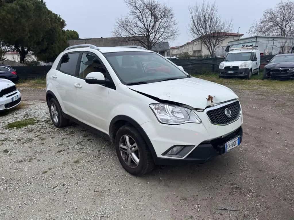 Ssangyong Korando 2.0 e-XDi 175 CV AWD AT Classy 08/2011-photo-0