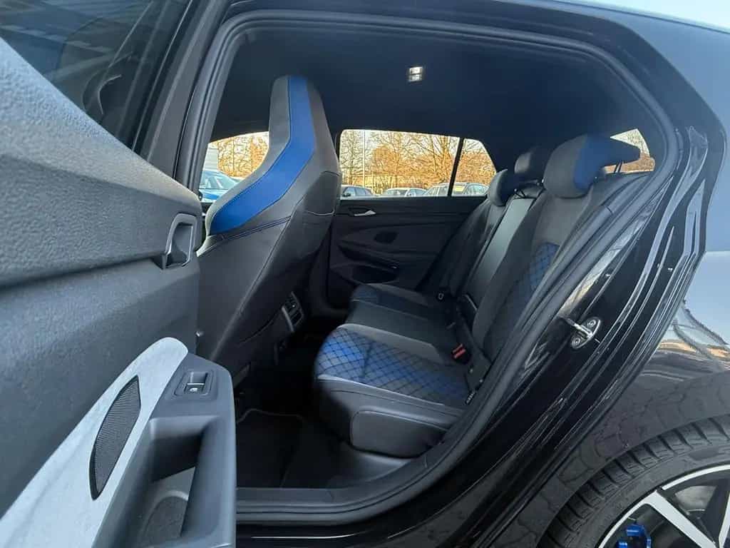 Volkswagen Golf VIII 2.0TSI R 4M LEDER+HUD+IQ-Light+ACC+H&K 08/2022-photo-16