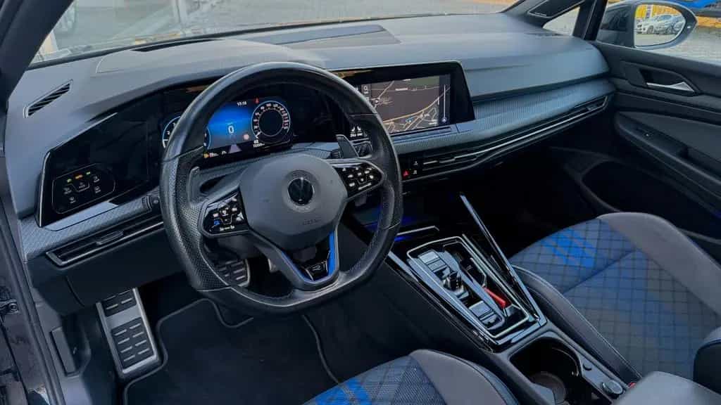 Volkswagen Golf VIII 2.0TSI R 4M LEDER+HUD+IQ-Light+ACC+H&K 08/2022-photo-7